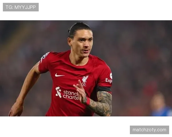 努涅斯与热苏斯：机动型前锋的战术适配性与生涯发展路径对比